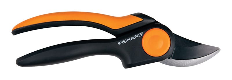 Fiskars 398471-1001 Softgrip 6 in. Steel Curved Pruners