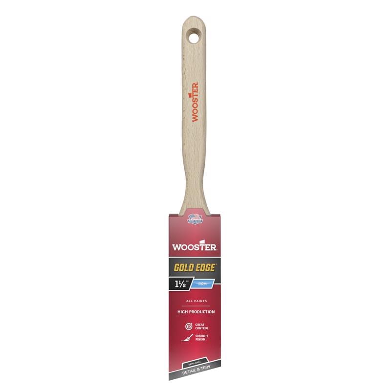 Wooster 5236-1 1/2 Gold Edge 1-1/2 in. Firm Semi-Oval Angle Paint Brush