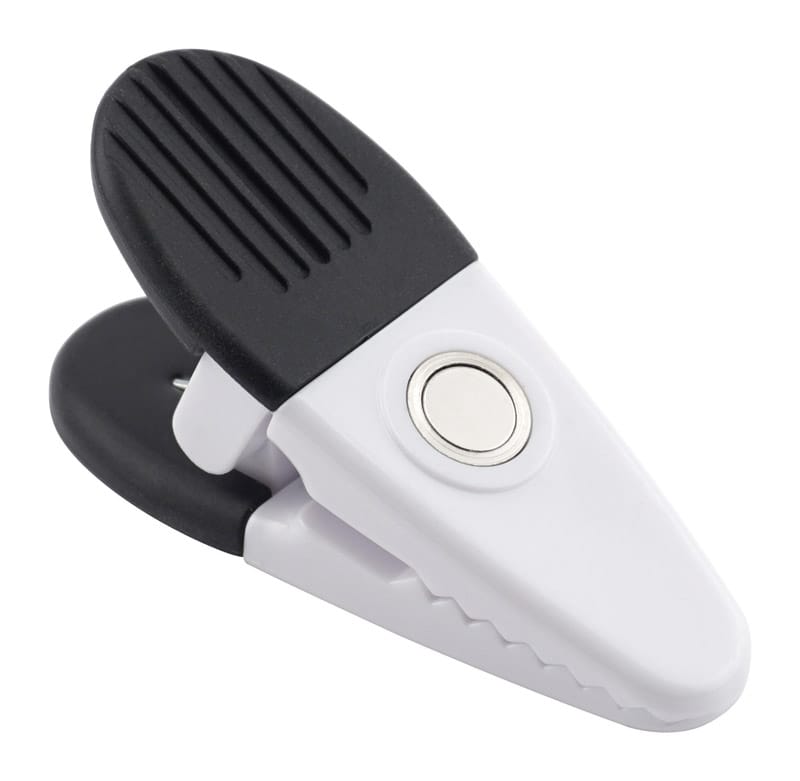 Magnet Source 07523 3.5 in. L X 1.25 in. W Black/White Magnetic Clips 2 pc