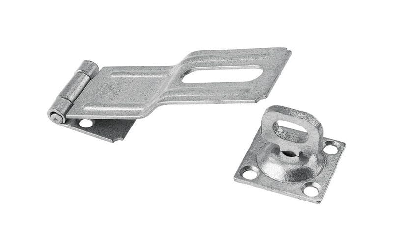 National Hardware N103-069 Galvanized Brass/Steel 4-1/2 in. L Swivel Staple Hasp 1 pk